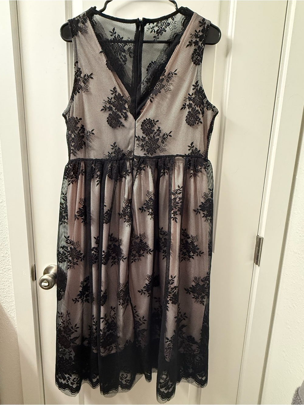 Black Floral Lace Blush Midi Cocktail Dress Size 10 NWT - Picture 3 of 7
